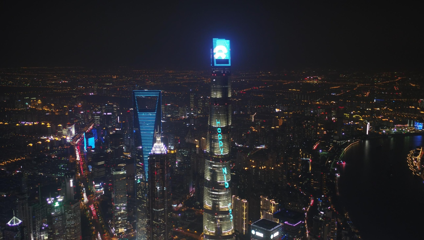 上海中心大厦LED长卷投放介绍